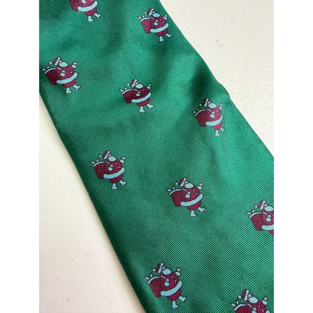 VTG Saks Fifth Avenue Mens Silk Christmas Tie Green Santa Claus Holiday USA Read
